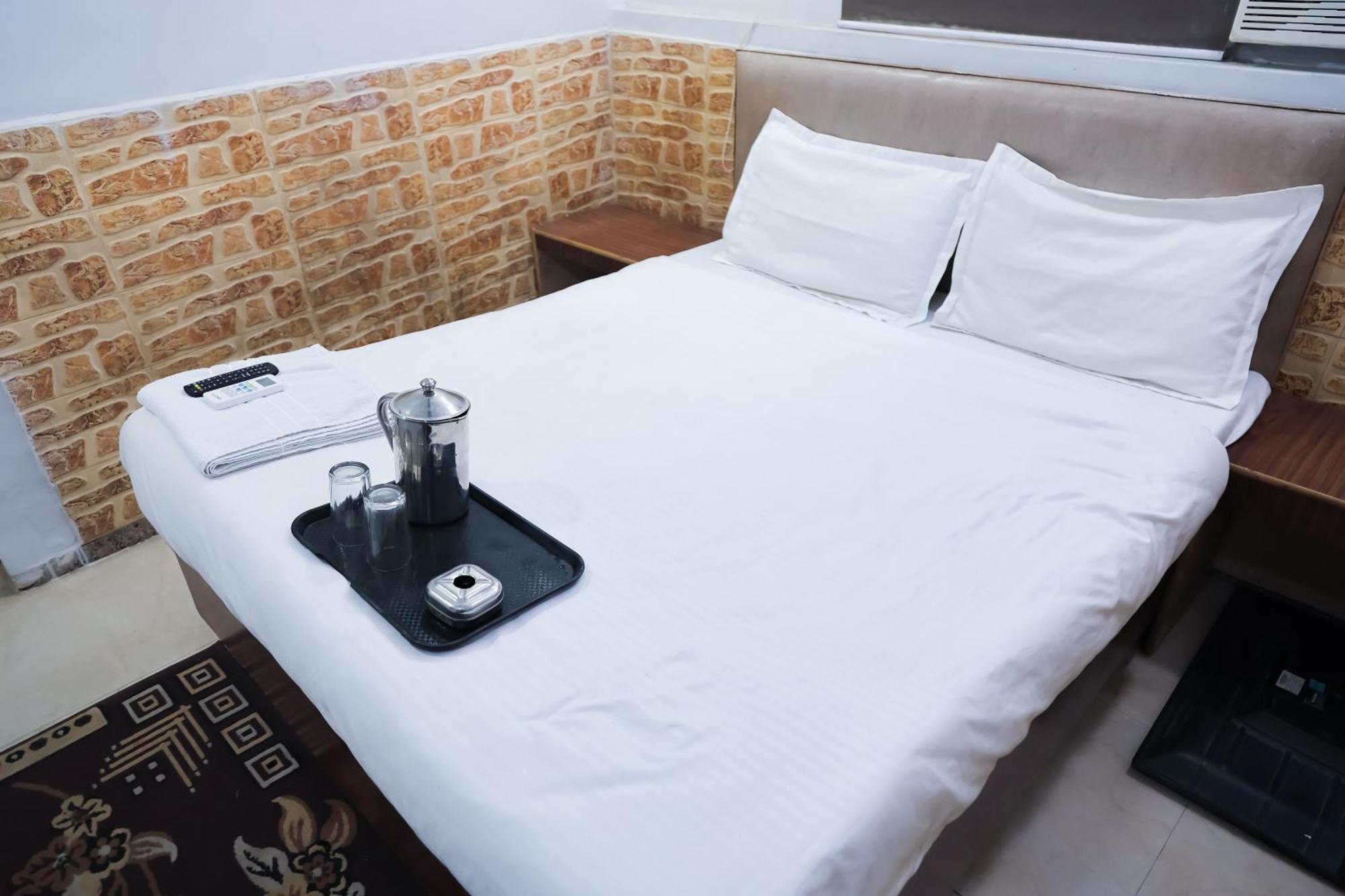 Mannat Stay Hotel - Laxmi Nagar New Delhi Exterior photo